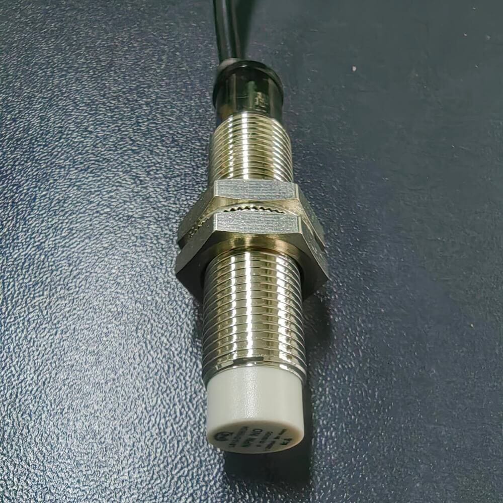 WS12 Sensor Proximity Switch